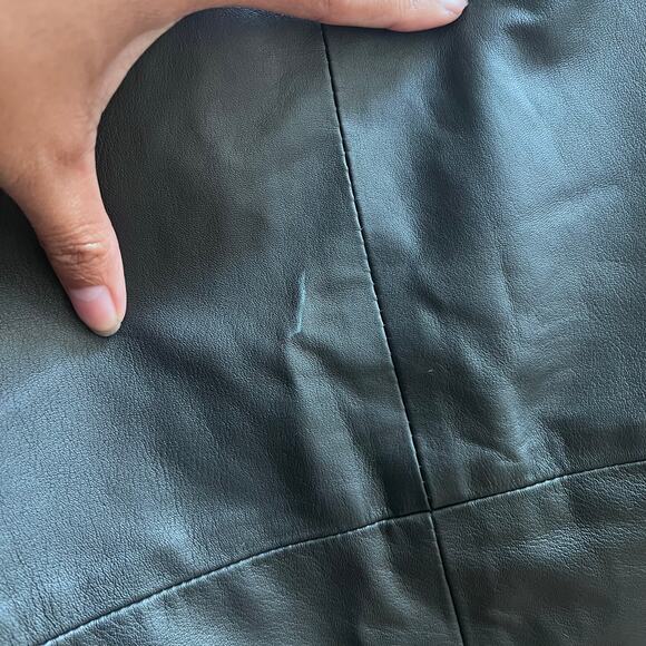 Women's Black Genuine Leather Cut Out Beaded Knee-Length Pencil Skirt Size Large - Picture 5 of 7